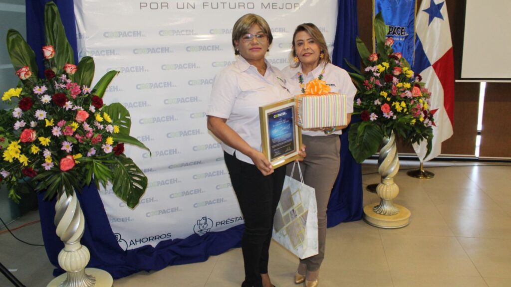 En homenaje a una trayectoria dedicada: Adilia Quintero